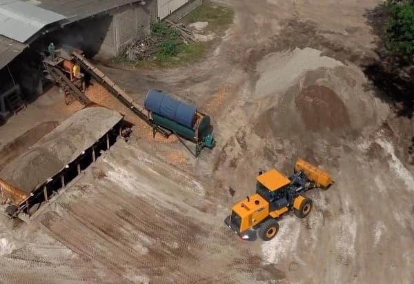 Produção de argamassa na Quartzomassa